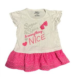 🩵Pink and White Short Sleeve Tee with Heart Graphics